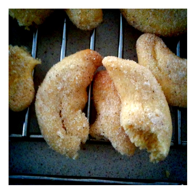 Vanillekipferl zerbrochen